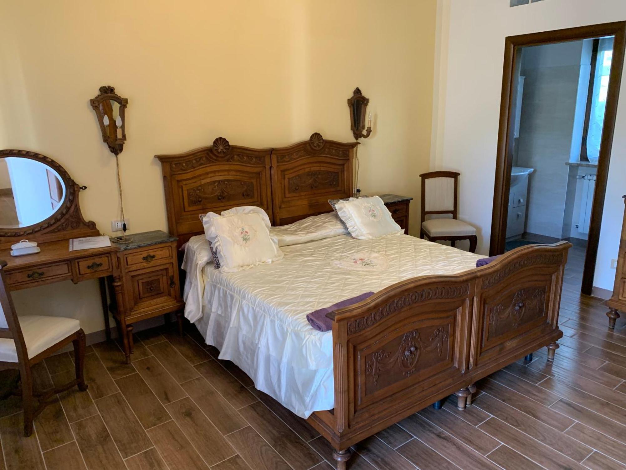 فيفيروني Bouganville المظهر الخارجي الصورة